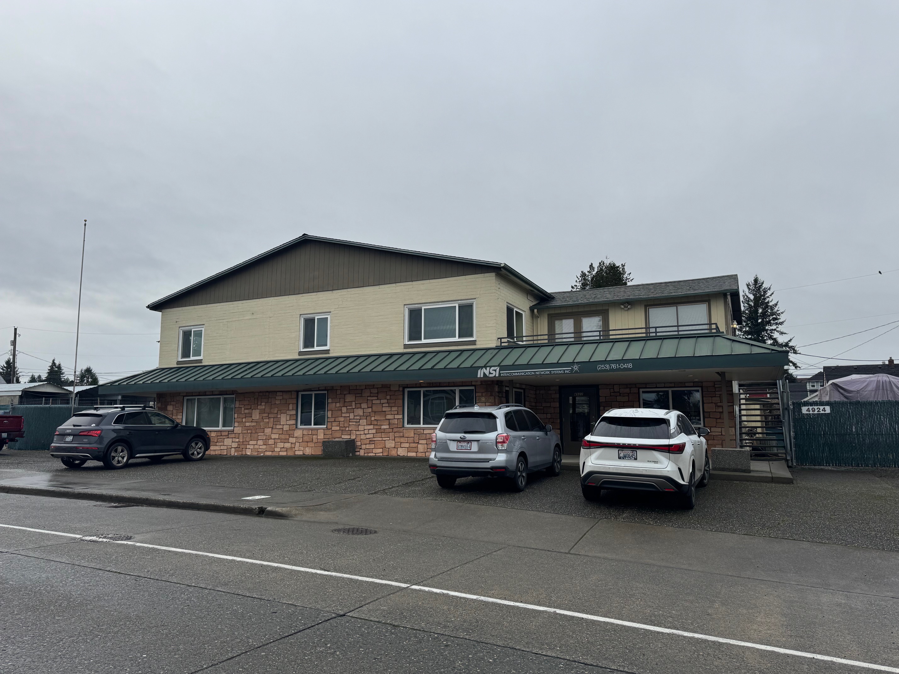 4924 North Pearl Street